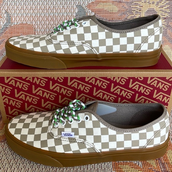 Vans Men’s Authentic
Checkerboard Moon Rock
VN0009PVCH8
SNEAKERS - Picture 3 of 16